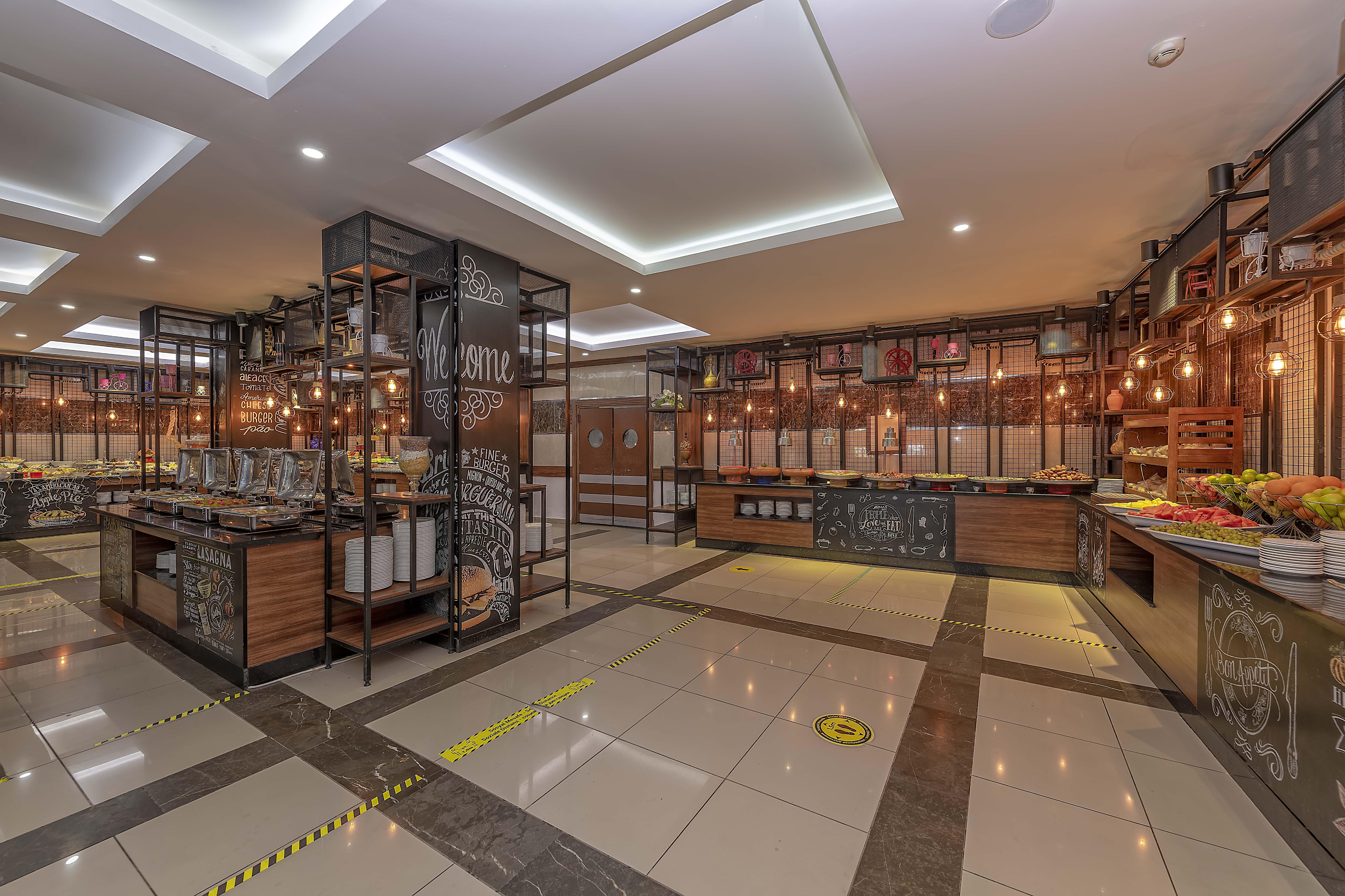 阿尔马斯酒店 凯梅尔 外观 照片